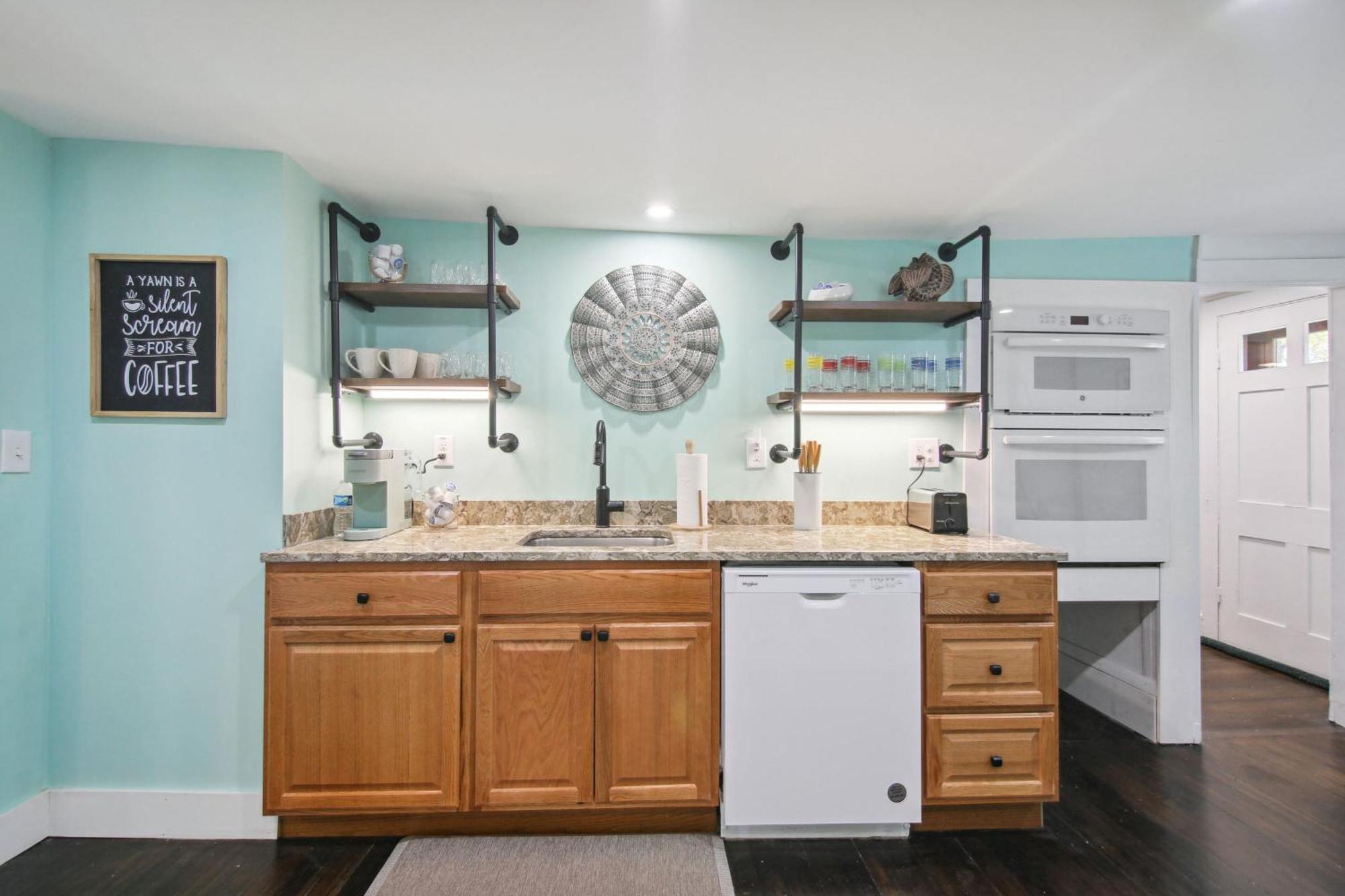 The At Amos Bed and breakfast